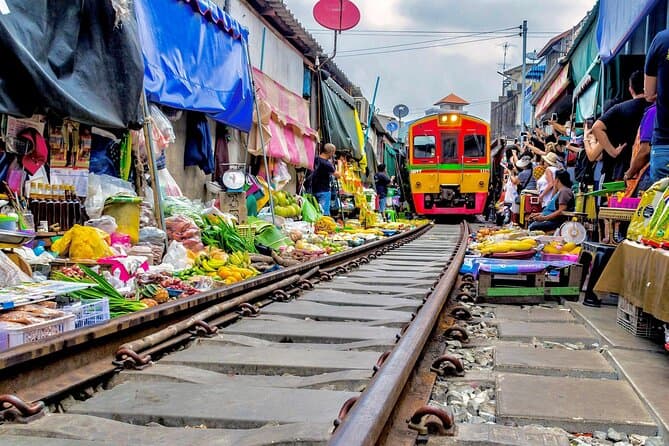 Best Amphawa Floating Market Tours & Bangkok Day Trips