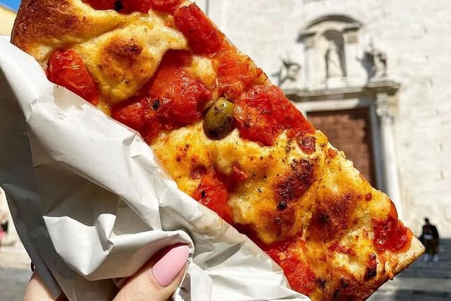 Private Bari Walking Tour with Authentic Tasting.