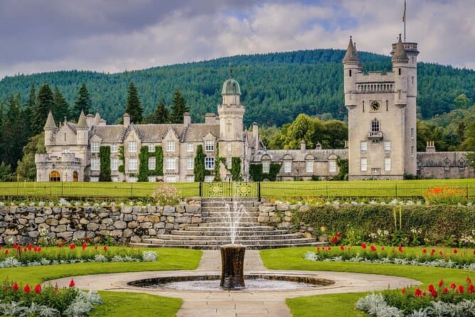 Compare Top Balmoral Castle Tours from Aberdeen