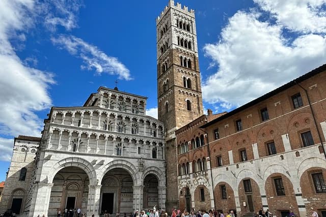 Lucca Private Guided City Tour For Kids and Families