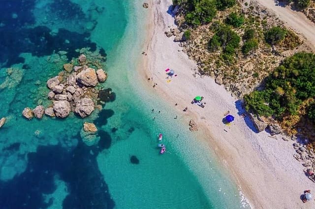 Kefalonia Nature & Beach Tour – Turtles, Caves & Hidden Gems