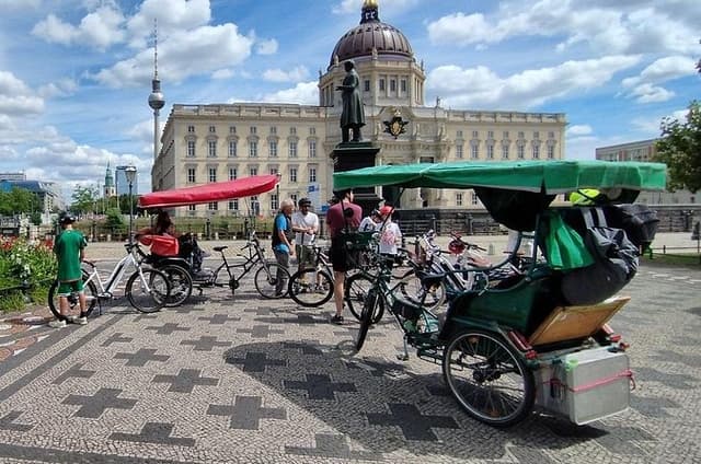 Rickshaw Tour Berlin Highlights (Shared Public Group)