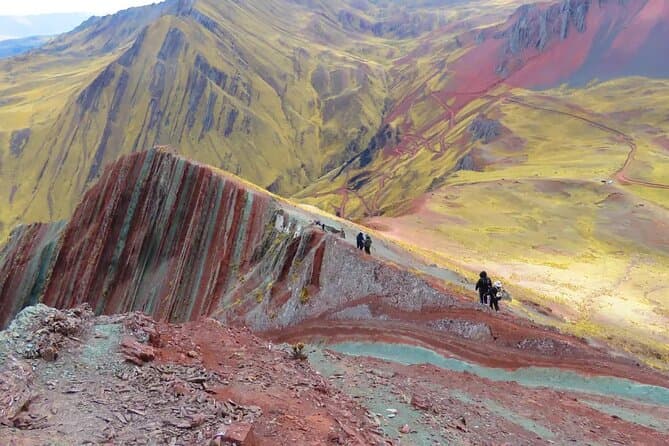 Unveil the Magic of Pallay Punchu Mountain Trekking