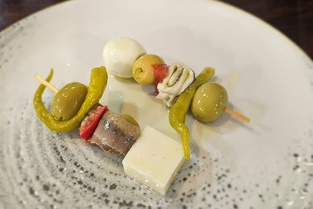 Santoña Guided Tour with Anchovy Spike Tasting
