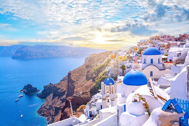 Santorini for Cruise Ships: Avoid Cable Car Lines and Crowds!