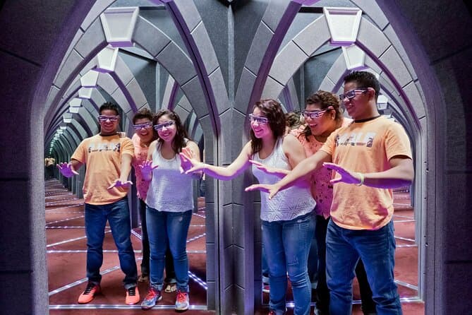 Navigate The Amazing Mirror Maze in San Antonio