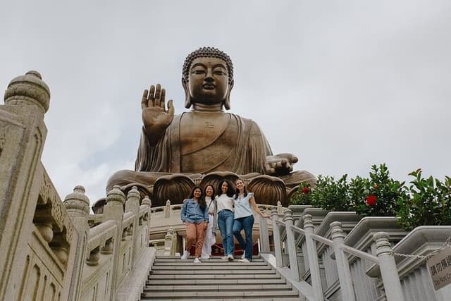 Live Lantau (Giant Buddha): Private Tour