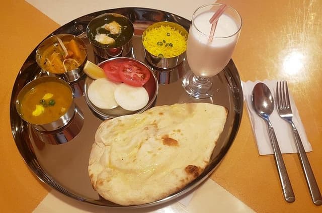 Mt Fuji and Hakone 1 Day Tour from Tokyo with Indian Thali Lunch