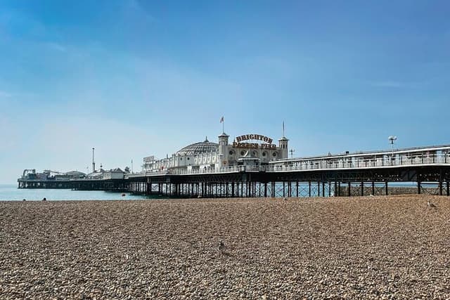 Explore Brighton in 90 minutes with a Local - Private Tour