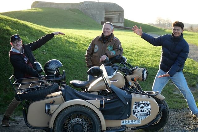 Bayeux Full Day Sidecar Tour: Omaha, Arromanches & Pointe du Hoc