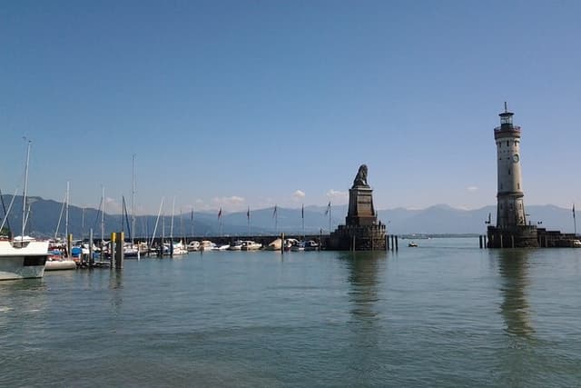 Lindau Private guided tour with wine tasting