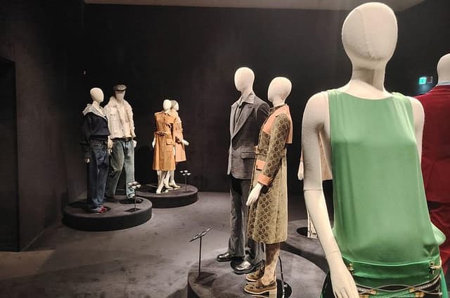 Fashion Museum History Guided Walking Tour in Florence
