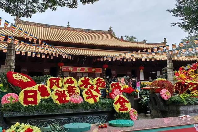 PRI Guangzhou Day Tour Temples Mosque and Vegetarian Meal