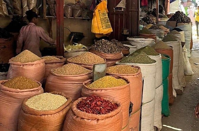 Addis Mercato Market Tour Guide