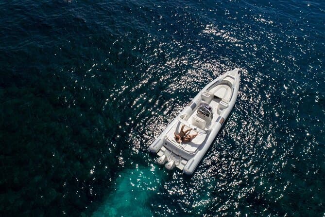 Best Boat Rentals in Ksamil & Saranda: Island Hopping