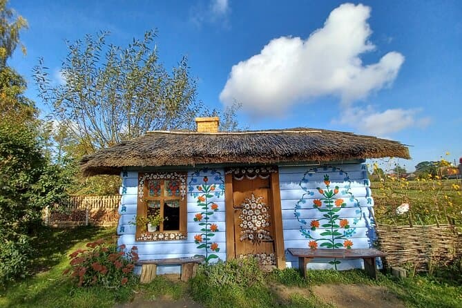 Authentic Zalipie Painted Village Tour from Krakow