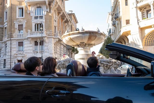 Rome in a Flash: Luxury Cabriolet Tour with Italian Delights
