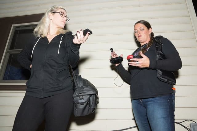 Edge of Midnight Witching Hour Williamsburg Ghost Hunt w/ Gear