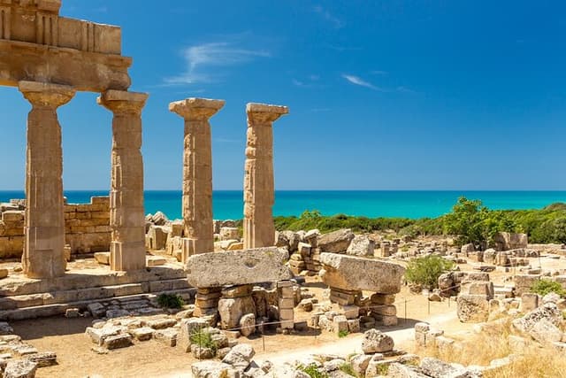 Best Sicily Taormina and Castelmola Tour from Messina Port