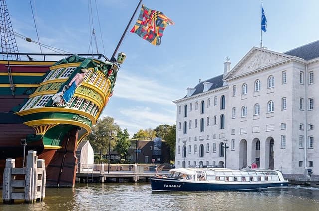 75 minute Blue Boat Company City Canal Cruise and Maritime Museum