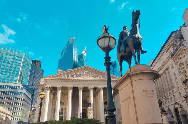 City of London History Tour: Origin to Empire