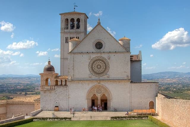 From Florence: Assisi and Orvieto Full Day Private Tour