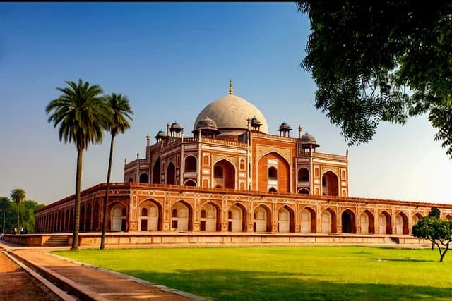 Private Full Day Old and New Delhi City Tour by Car