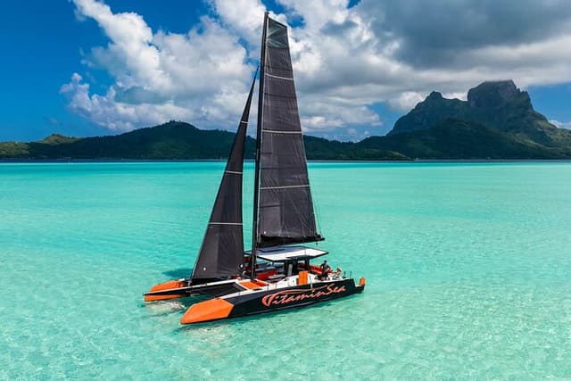 LUXURY PRIVATE Catamaran Bora Bora : Half-Day Trip