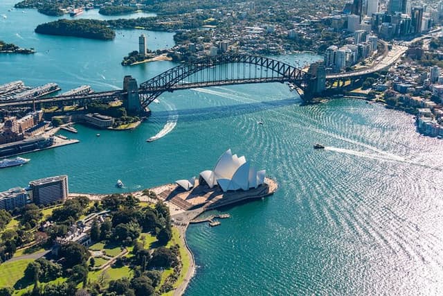 Sydney Grand Tour by Helicopter