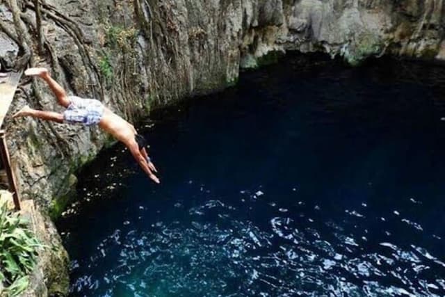 Uxmal, two Amazing Cenotes & Local Food Tour from Mérida