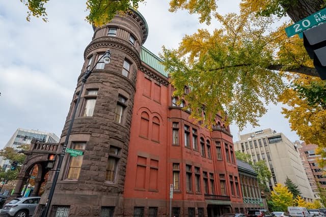 Embassy Row & Dupont Circle: Gilded Age History Small-Group Tour