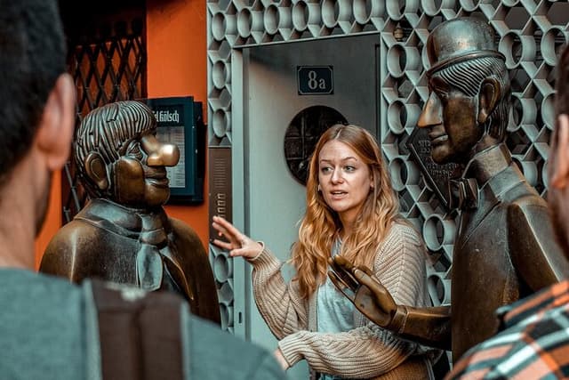 Classic Cologne Essentials: Small Group Culture and History Tour
