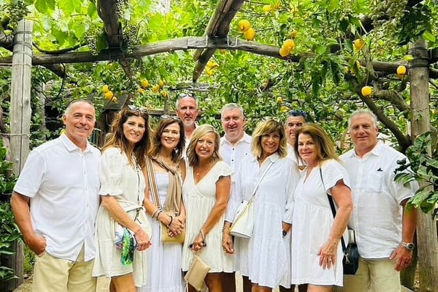 Sorrento Food Tasting and Lemon Grove Tour