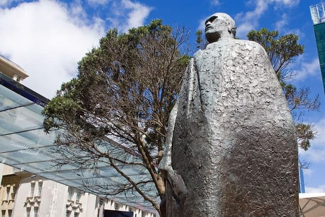 Auckland Walking Tour: Small-Group History & Culture Experience