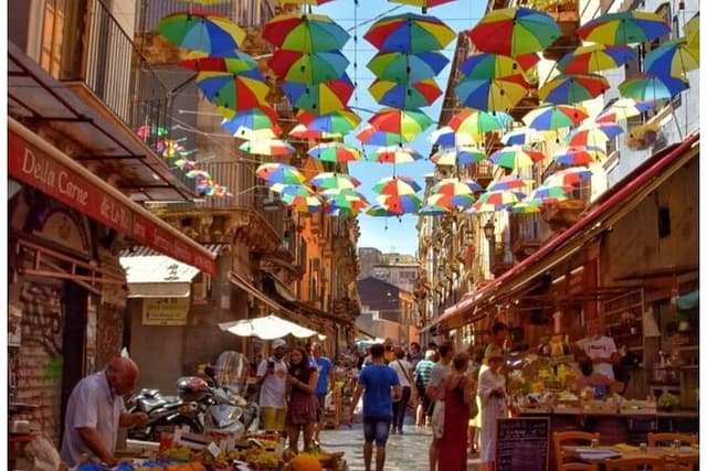 "Walking Through Catania : Streets, Insights & Delicious Bites"
