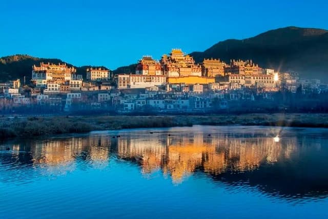 1 Day Shangri-La Songzanlin and Potatso National Park Tour