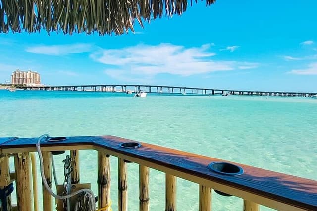 Tailfins Tiki Boats Crab Island Sandbar(3hrs)