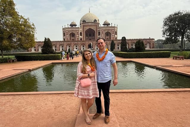 New Delhi and Old Delhi Private Tour 4-8 Hours - Customizable