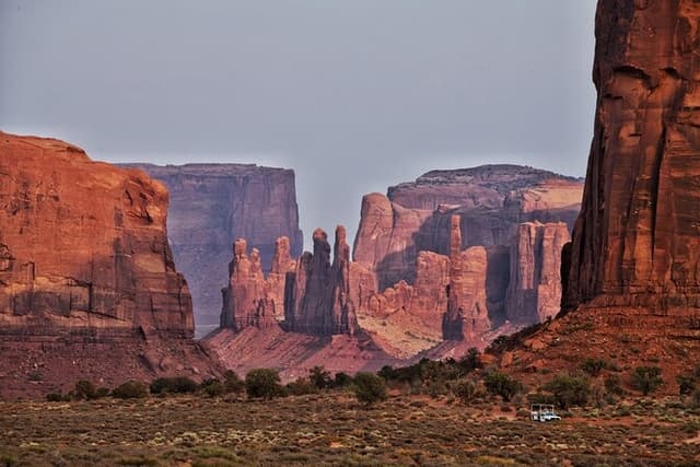 1.5 Hour Tour of Monument Valley's Loop Drive