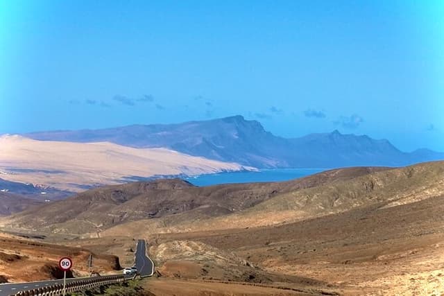 Fuerteventura: HISTORICAL Island tour. Max 8 people!