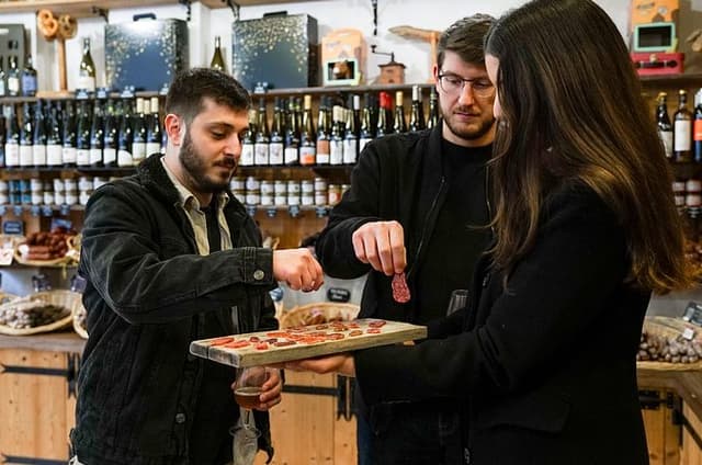 Strasbourg Bites & Stories: A Tasty City Adventure with a Local