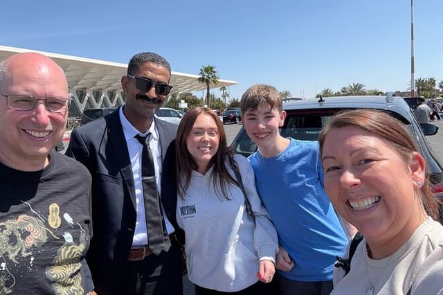 Transfert Aéroport (RAK) vers Centre ville Free Waiting Time