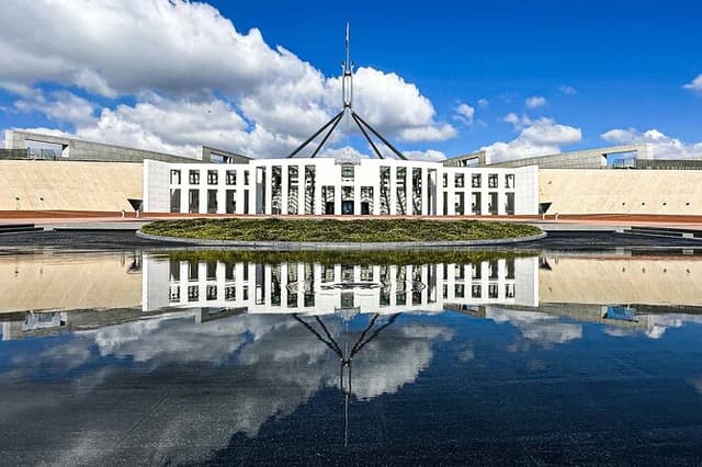 Private 2-Day Sydney to Canberra Tour | Coast To Capital Escape