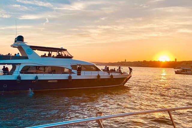 Istanbul Sunset Cruise on the Bosphorus