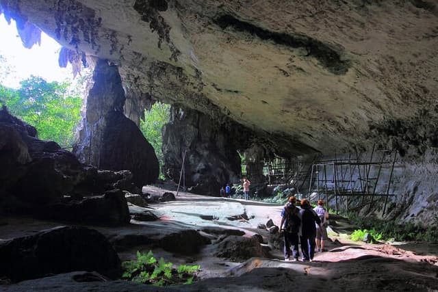 UNESCO Heritage Niah Caving and Iban Longhouse Exploration