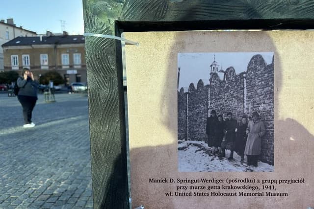 Jewish Krakow Private Tour. Personalities, Art and Food