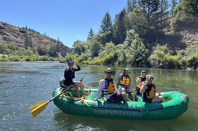 Rogue River Half Day Rafting Trip and Hellgate Canyon