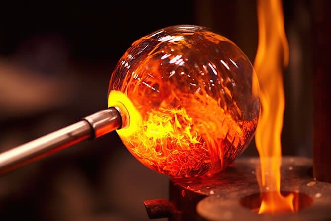 Compare Best Prague Glass Tours