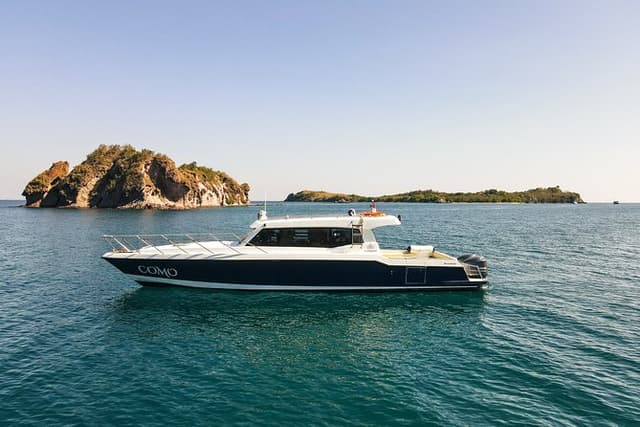 Private Komodo Speedboat Day Trip with Sunset & Beach BBQ Add-Ons