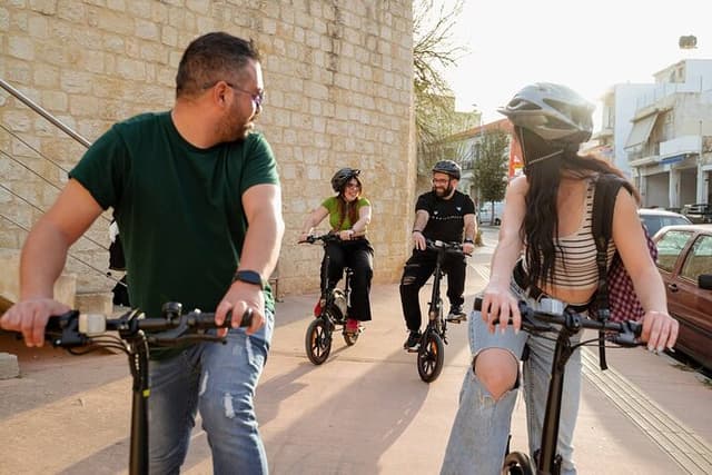 Heraklion: Ebike - All in one - Food tasting & Wine tasting